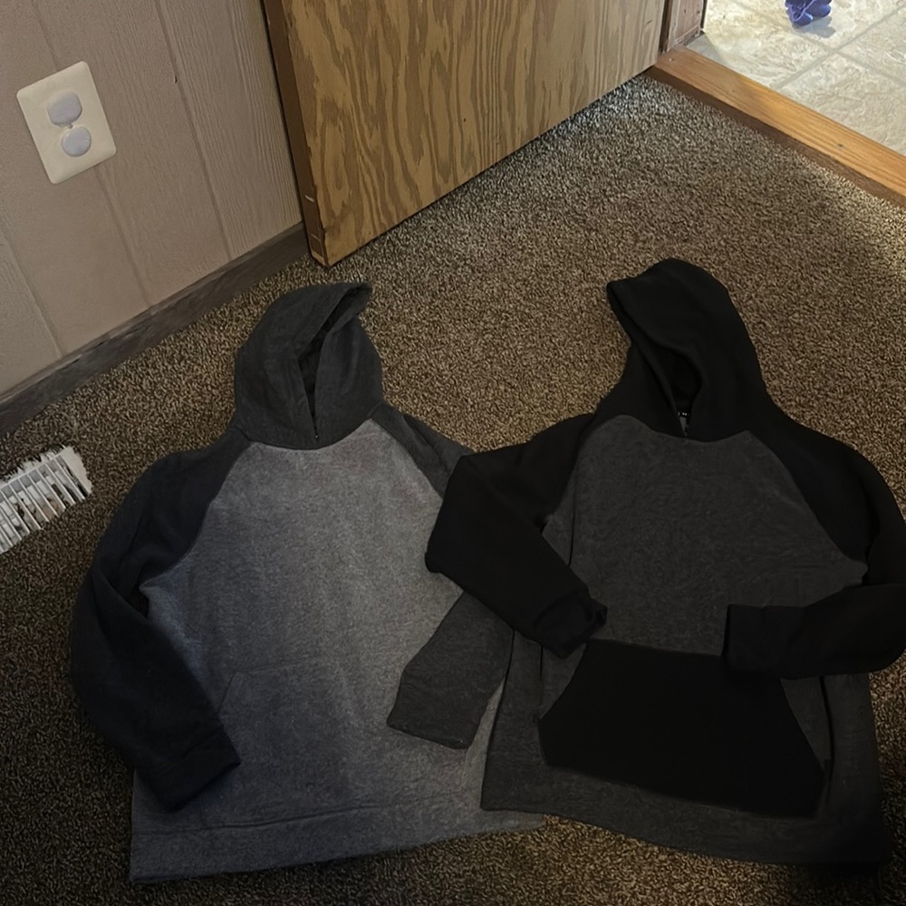 TEK GEAR HOODIE SET OF 2: EUC: SIZE SMALL HUSKY
